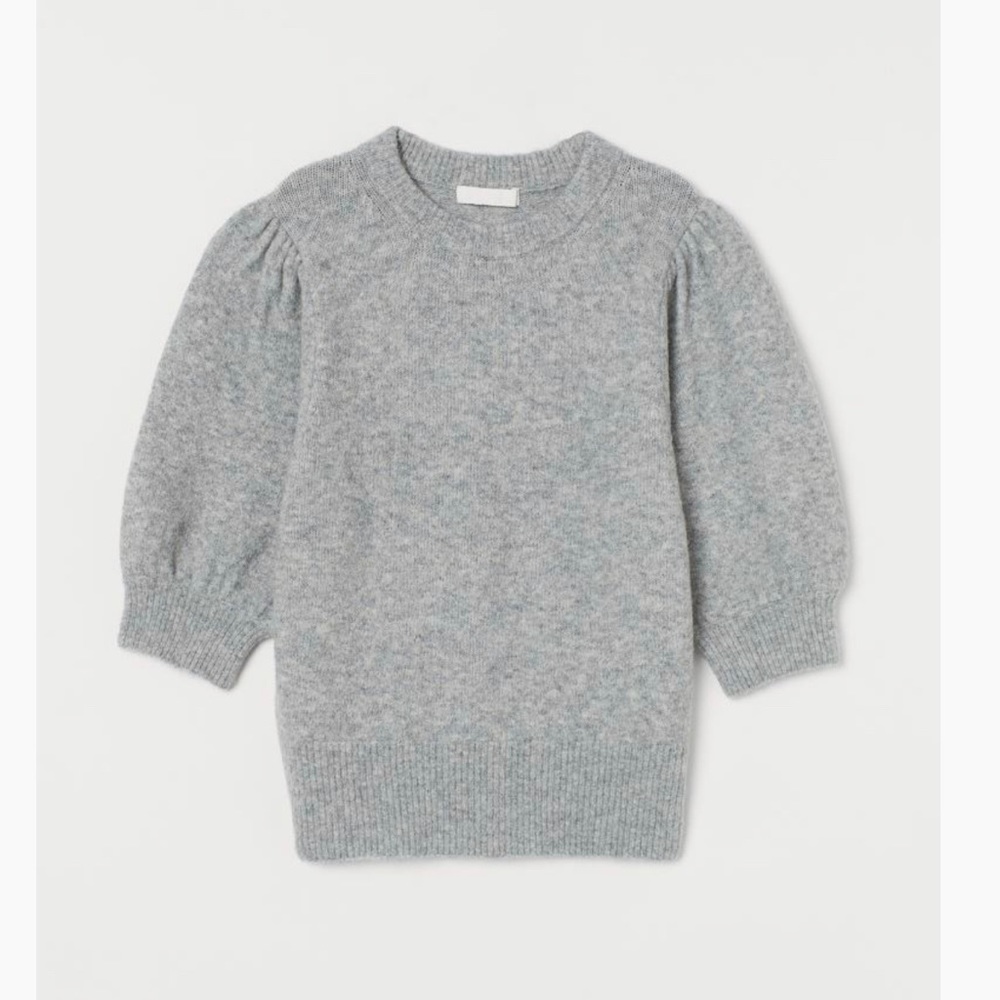 Gray H&M puff sleeve sweater